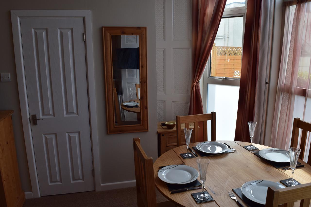 Tor Park Holiday Flatlets トーキー エクステリア 写真
