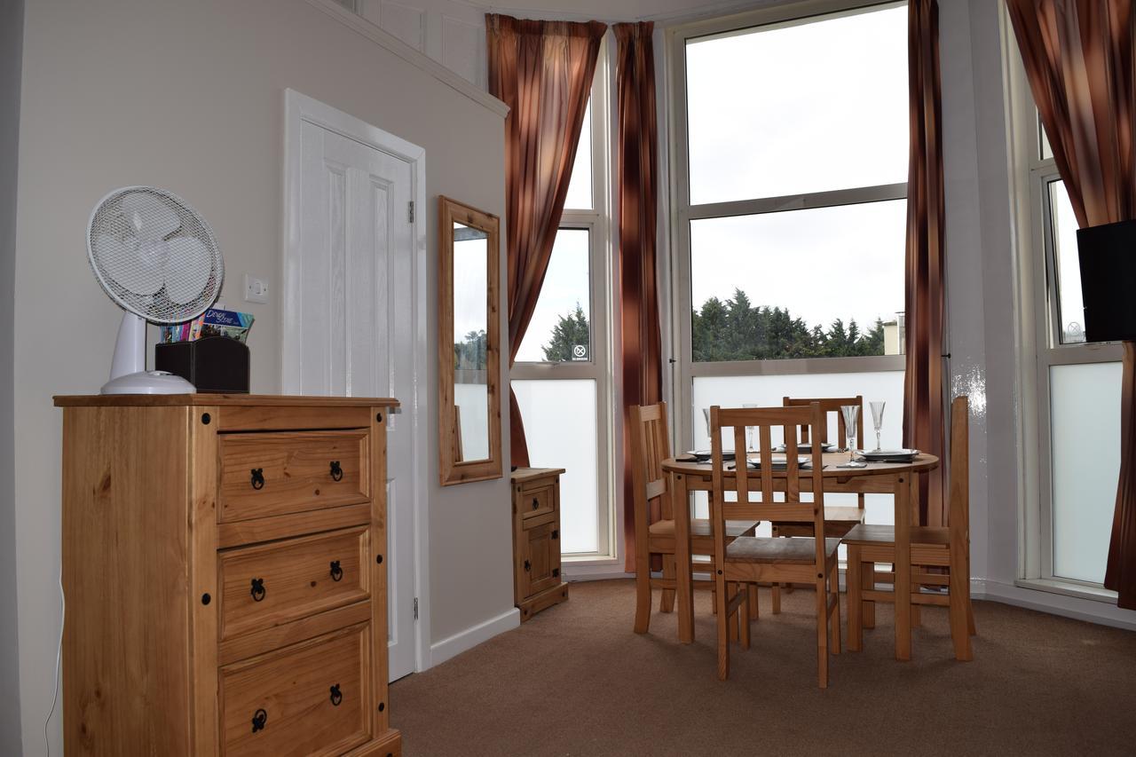 Tor Park Holiday Flatlets トーキー エクステリア 写真
